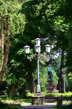 Historische Lampe Kurpark, Kandelaber